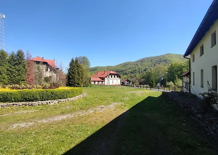 Wilcza Lapa Bed & Breakfast Pieszyce