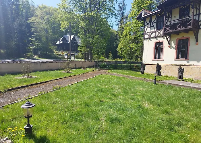 Wilcza Lapa Bed & Breakfast