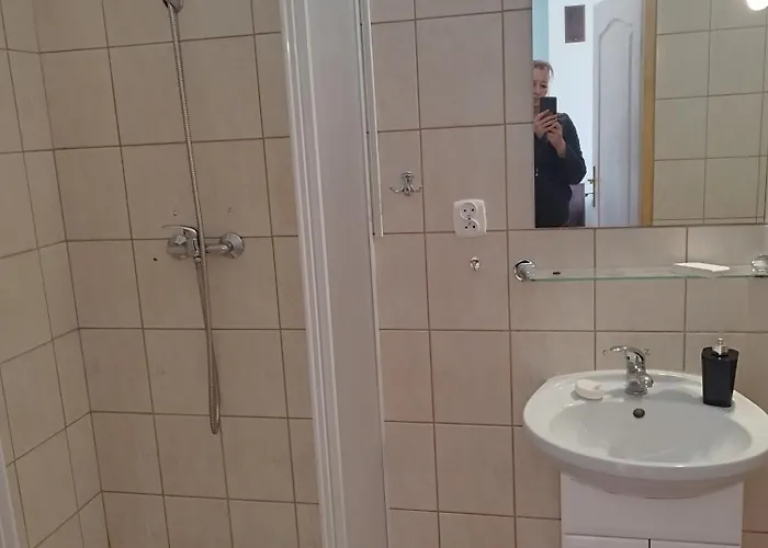 Wilcza Lapa Bed & Breakfast 3*