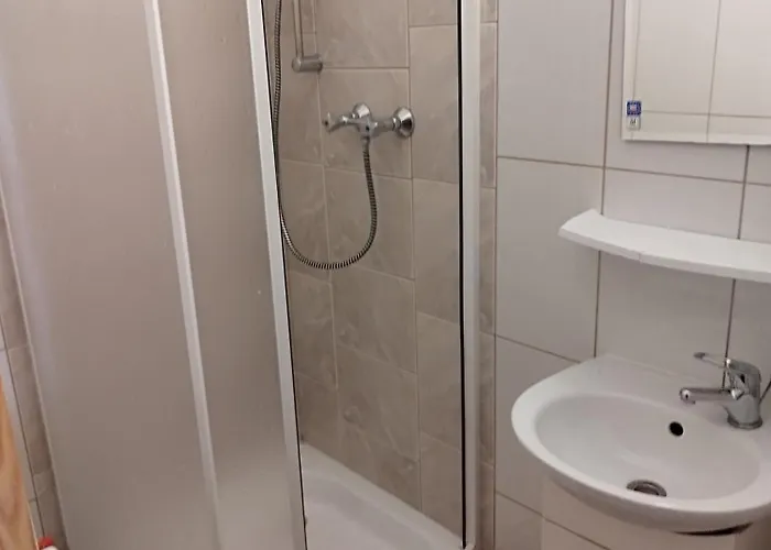 Wilcza Lapa Bed & Breakfast Pieszyce